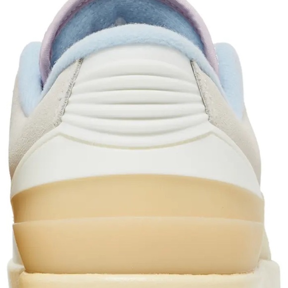 New in box Womens Air JORDAN 2 Retro Low! - Picture 4 of 12